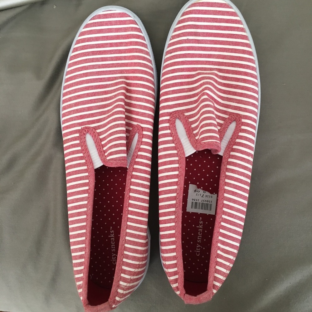 Slip on shoes NWT